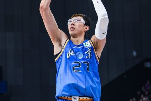 澳门·银河娱乐-媒体人：没有周琦的护筐 山西末节如鱼得水 球球都往内线强攻