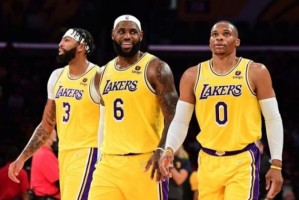 澳门·银河娱乐-沃格尔下课因用不好韦少 老詹不会因不续约被交易